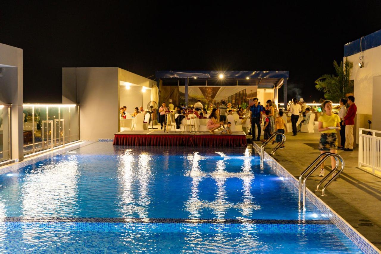 Dqua Hotel Να Τρανγκ Εξωτερικό φωτογραφία